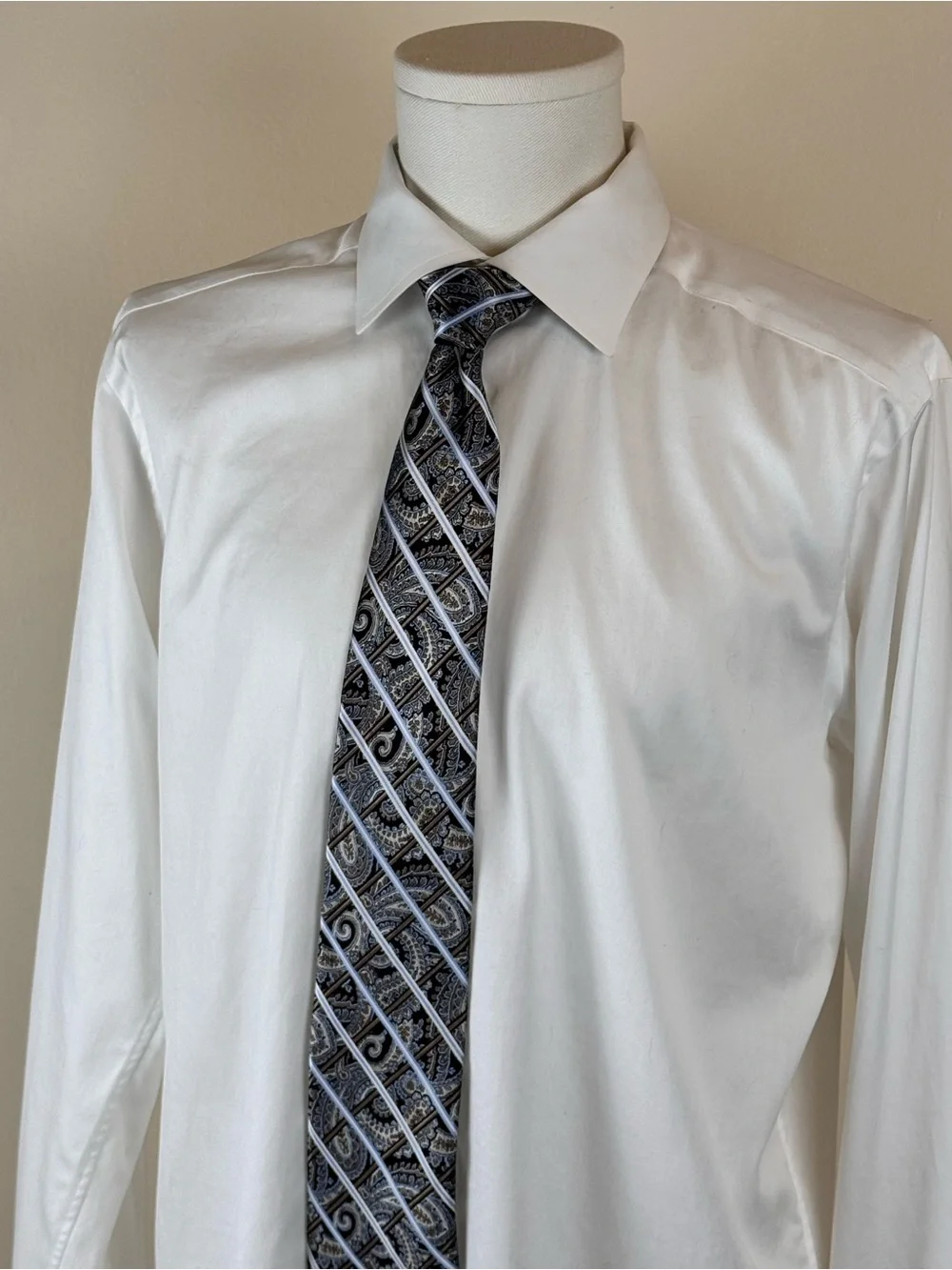 Pronto Uomo Men’s Necktie Black, Brown & Light Blue Paisley Silk Tie